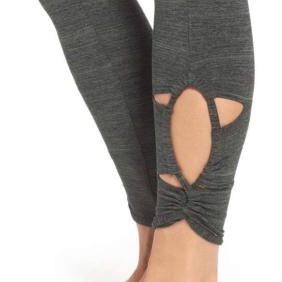 Free People Movement 7/8 Revolve Legging Green Combo - Picture 7 of 11